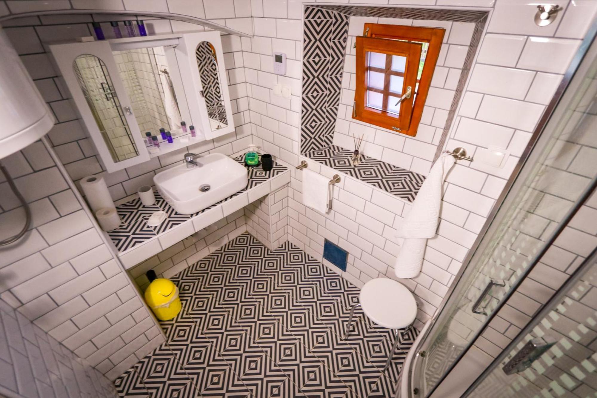 Hostel Strug Makole Exterior foto